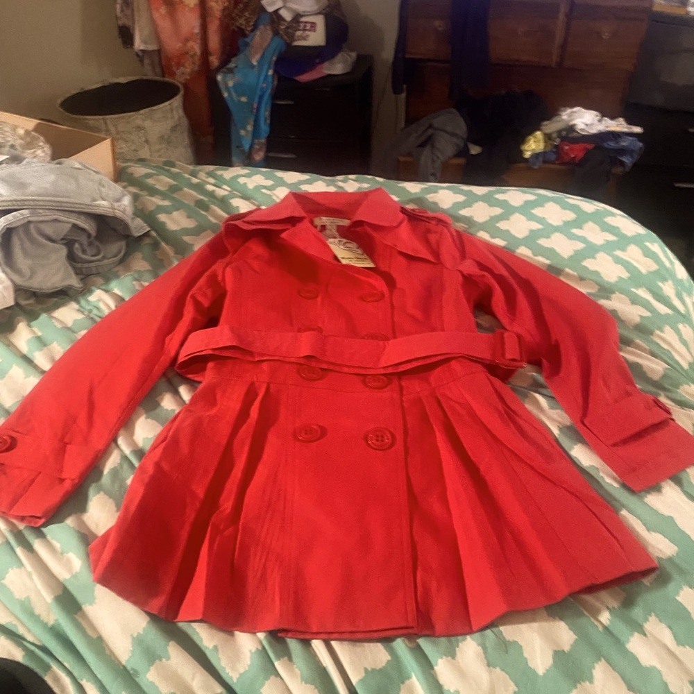 Stunning BNWT red trenchcoat for a fashionista 11-12 yr old